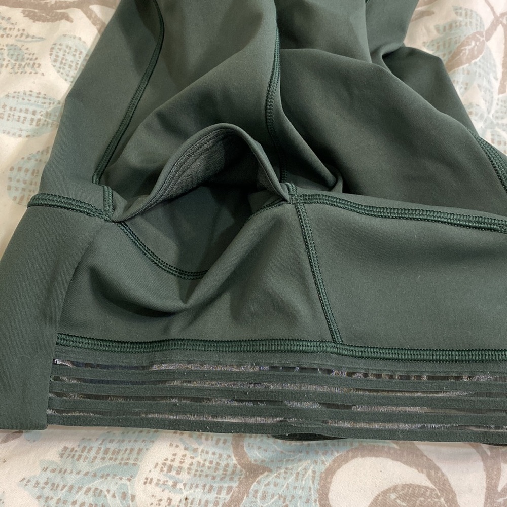LULULEMON!! Find focus 7/8 25 size 6!! Deep Ivy - Picture 14 of 14